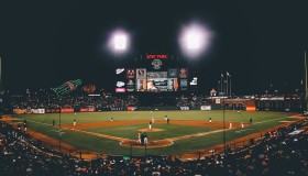 电子游戏官网-变革与争议并存，字母哥新规引爆赛场，巴黎圣日耳曼陷入舆论漩涡